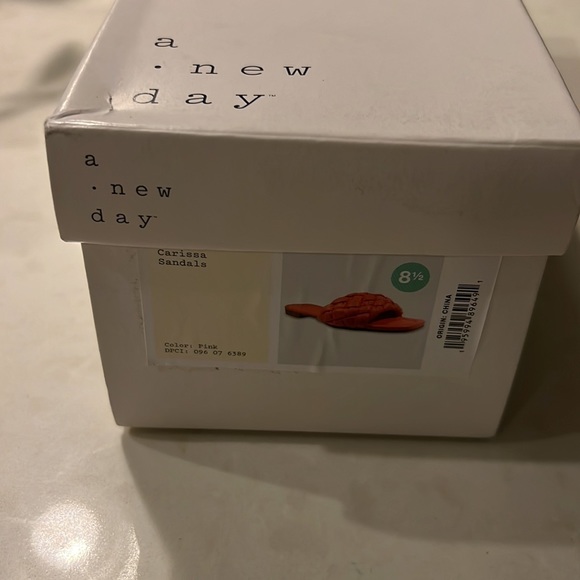 𝅺A New Day Women's Orange/Pink Slippers NEW With Tags And Box - Picture 3 of 7